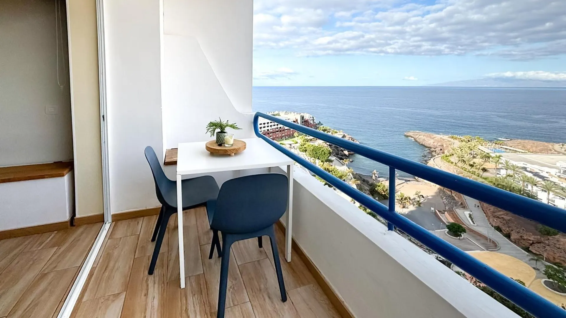 אדחה Lovely Modern Studio With An Incredible View